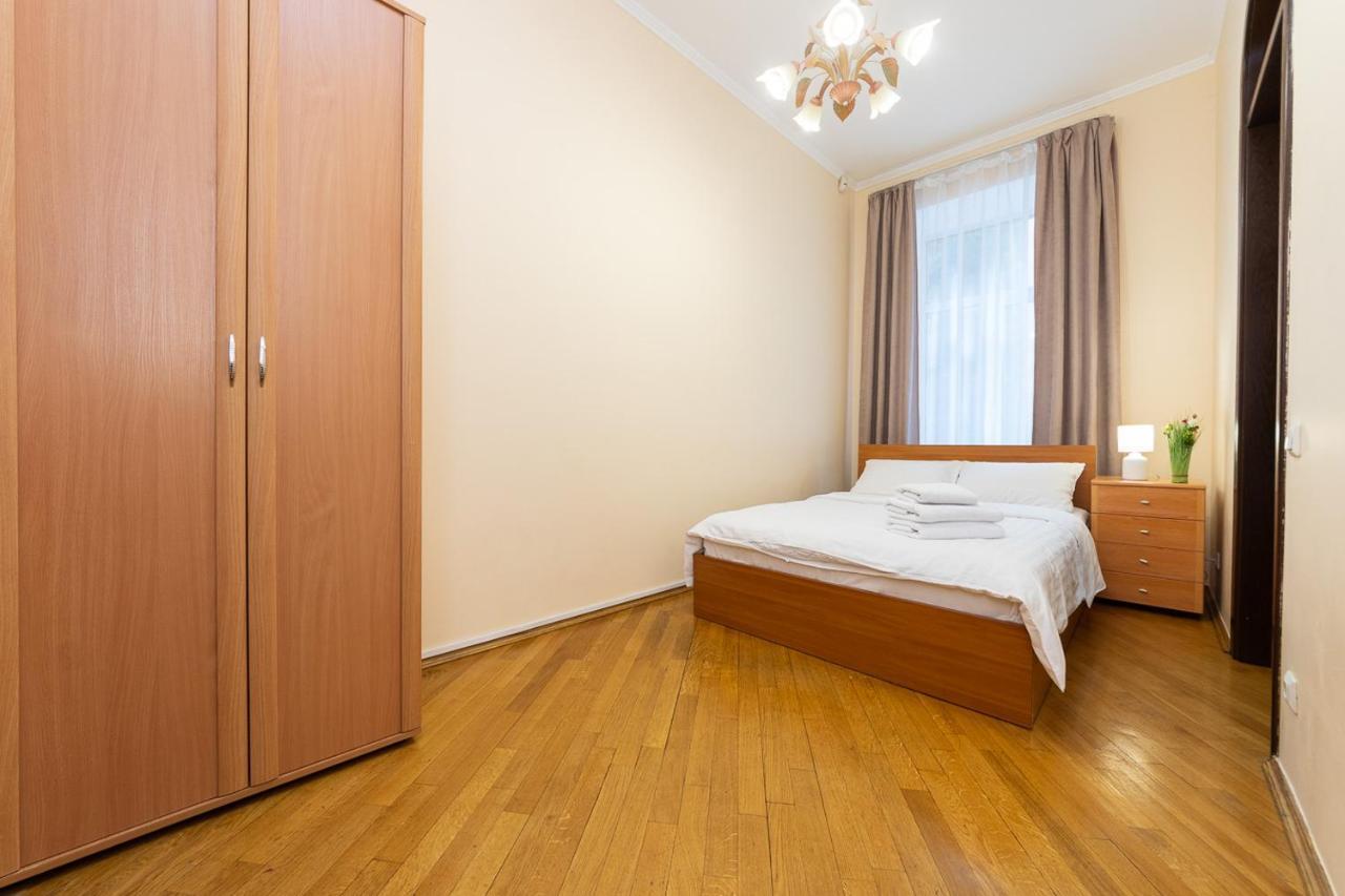 Apartament On Independence Square Киев Екстериор снимка