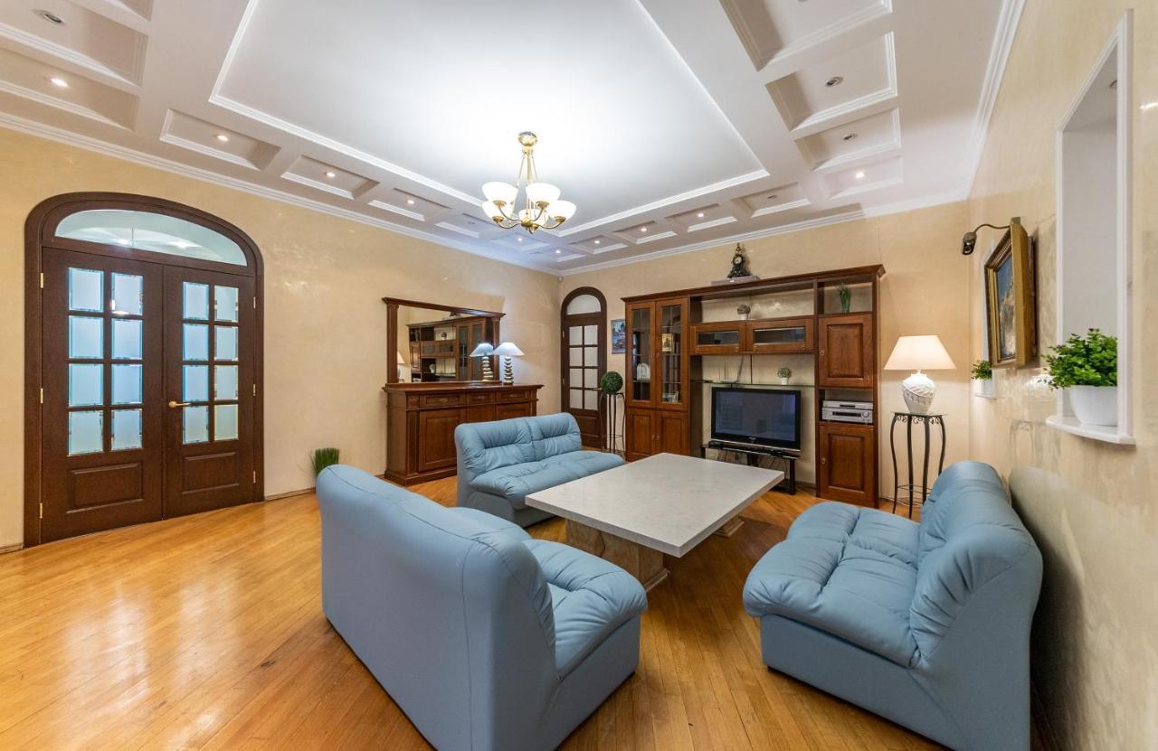 Apartament On Independence Square Киев Екстериор снимка