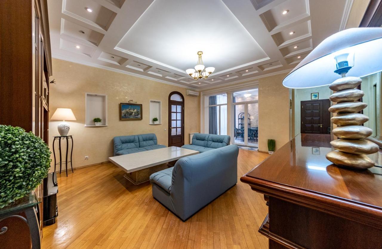 Apartament On Independence Square Киев Екстериор снимка